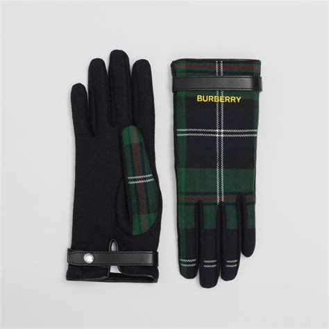 Check Cashmere Blend Gloves in Snug 